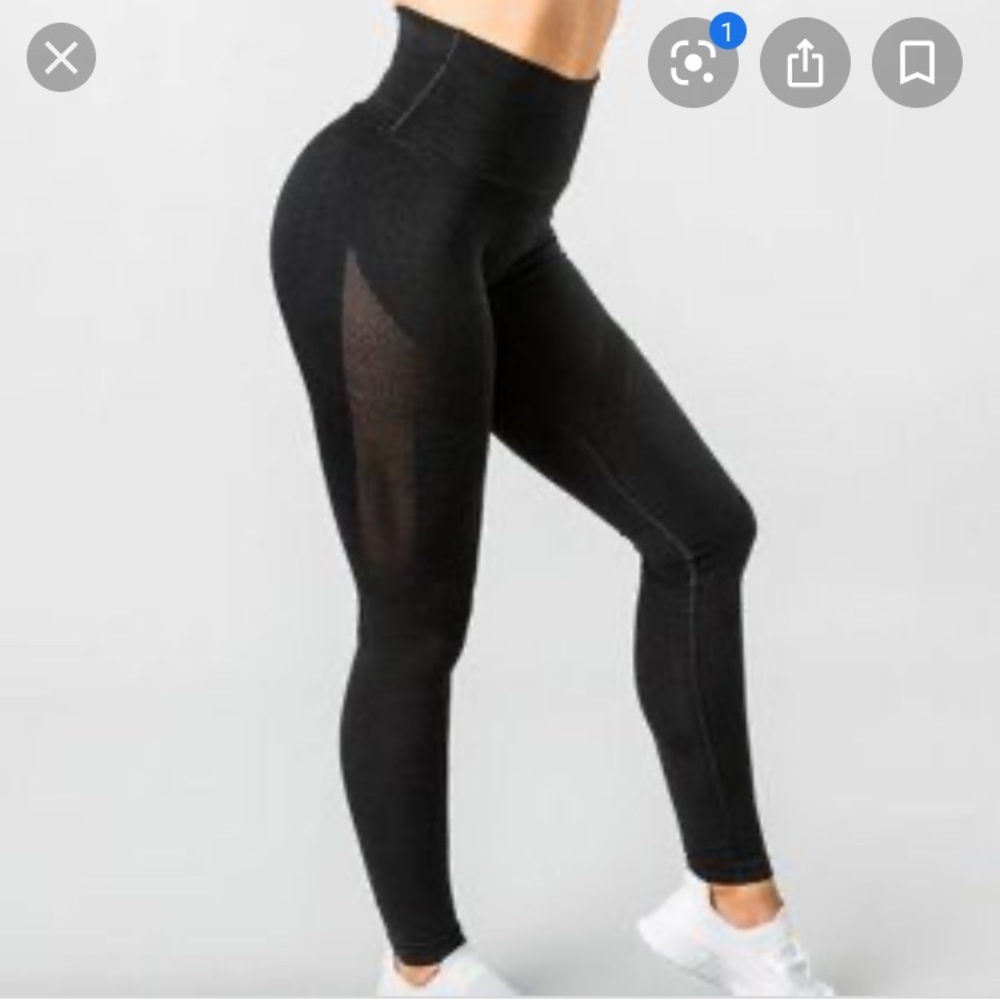 ✨🖤ALPHALETE AERO LEGGINGS🖤✨